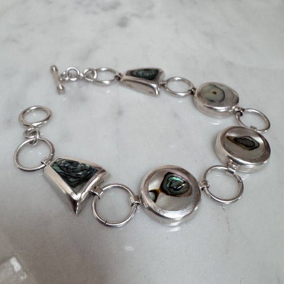 925 Sterling Silver Round & Trapezoid Shape Abalone Chain Link Toggle Bracelet - Picture 3 of 13
